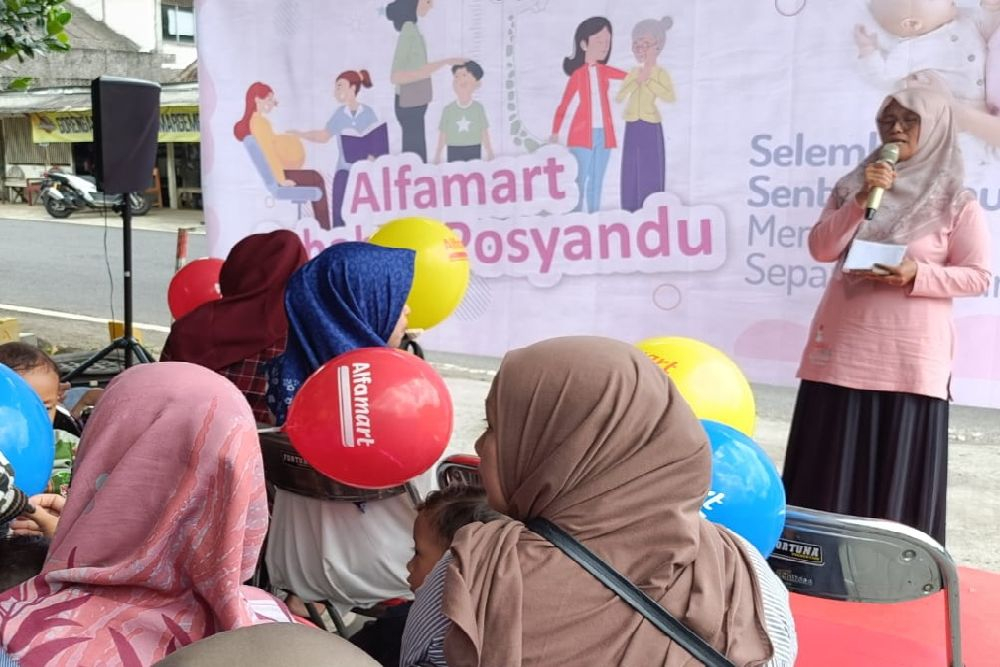News Banner Alfamart Gencarkan Program Sahabat Posyandu Gandeng SoKlin Softener, Sasar Ribuan Ibu dan Balita